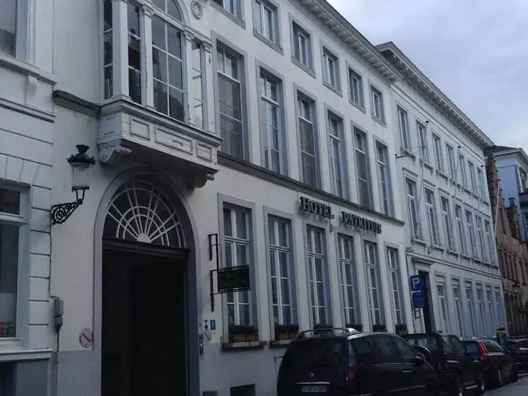 בית מלון כפרי Patritius