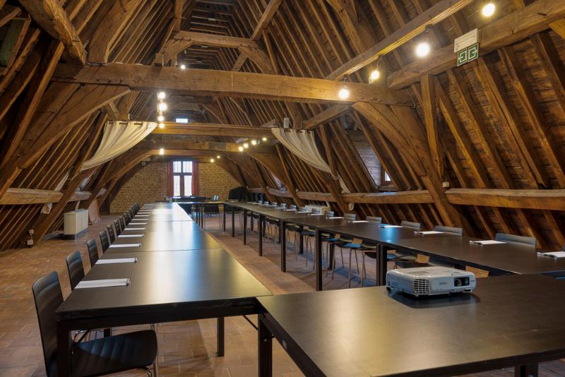 هتل Priorij Corsendonk