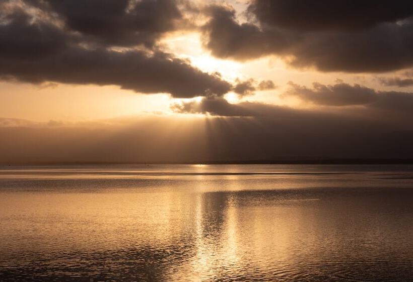 אתר נופש Lakeside Inn Illawarra