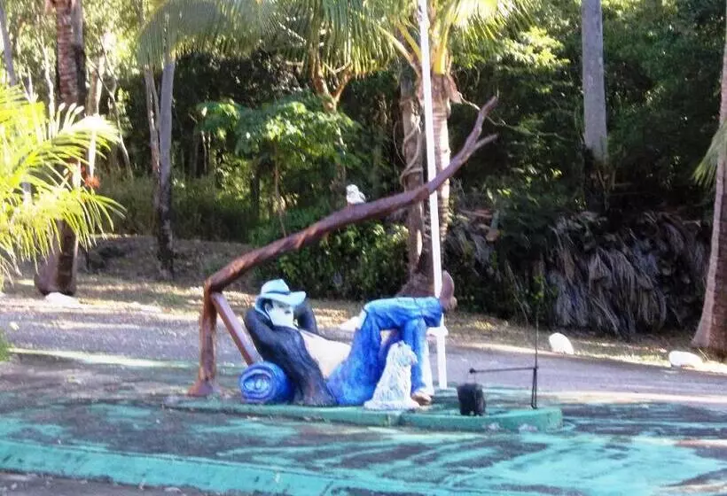 The Islands Inn Motel