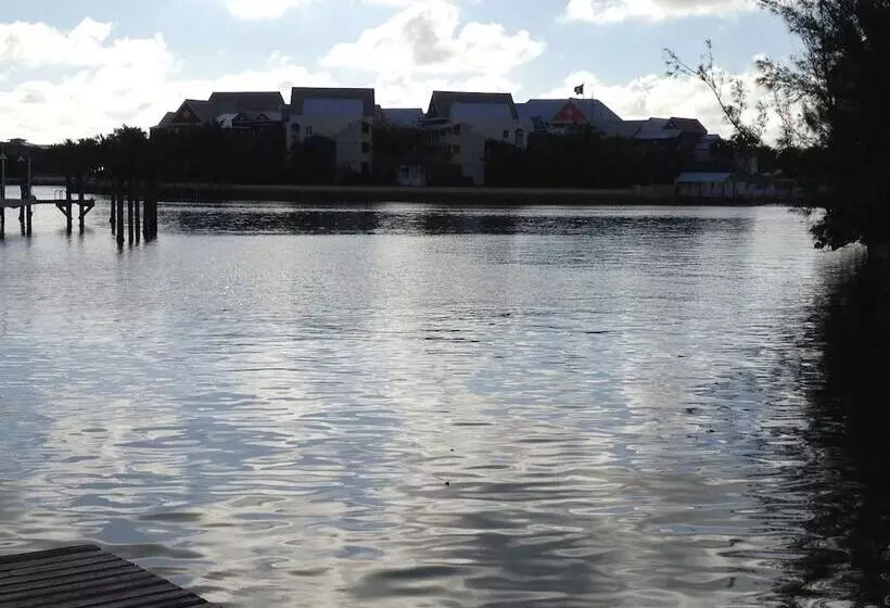 هتل Bell Channel Inn