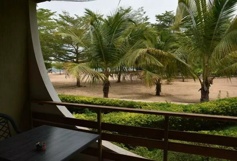 هتل Club Du Lac Tanganyika