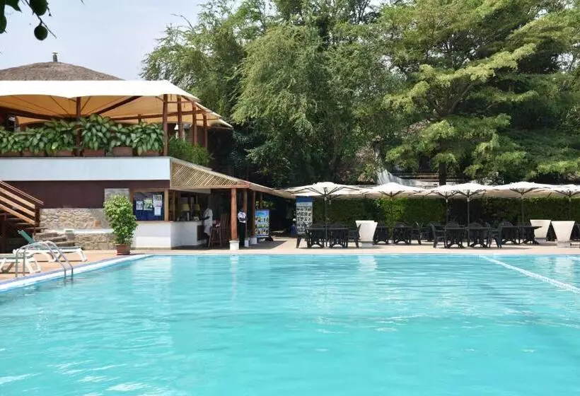 هتل Club Du Lac Tanganyika