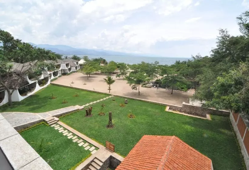 هتل Club Du Lac Tanganyika