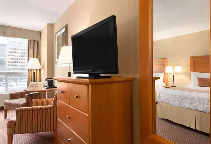 Hotel Days Inn By Wyndham Edmonton Downtown