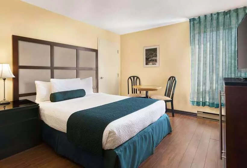 Отель Days Inn Blainville & Centre De Conférence