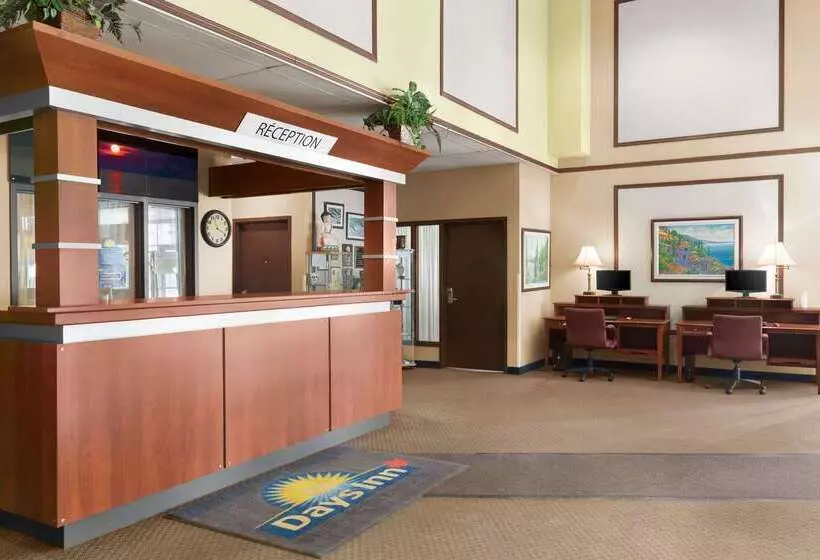 Отель Days Inn Blainville & Centre De Conférence