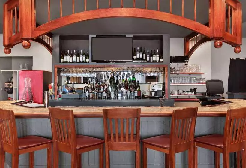 Отель Days Inn Blainville & Centre De Conférence