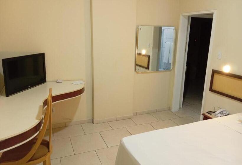 ホテル Del Rey Curitiba By Poty