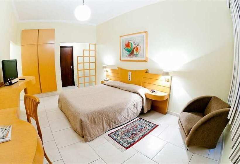 ホテル Del Rey Curitiba By Poty