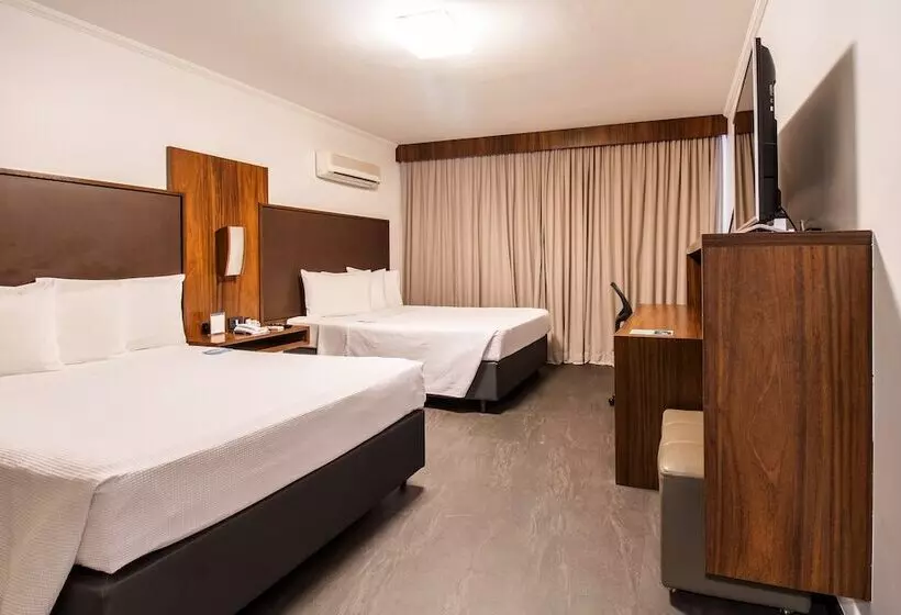 هتل Deville Business Maringa