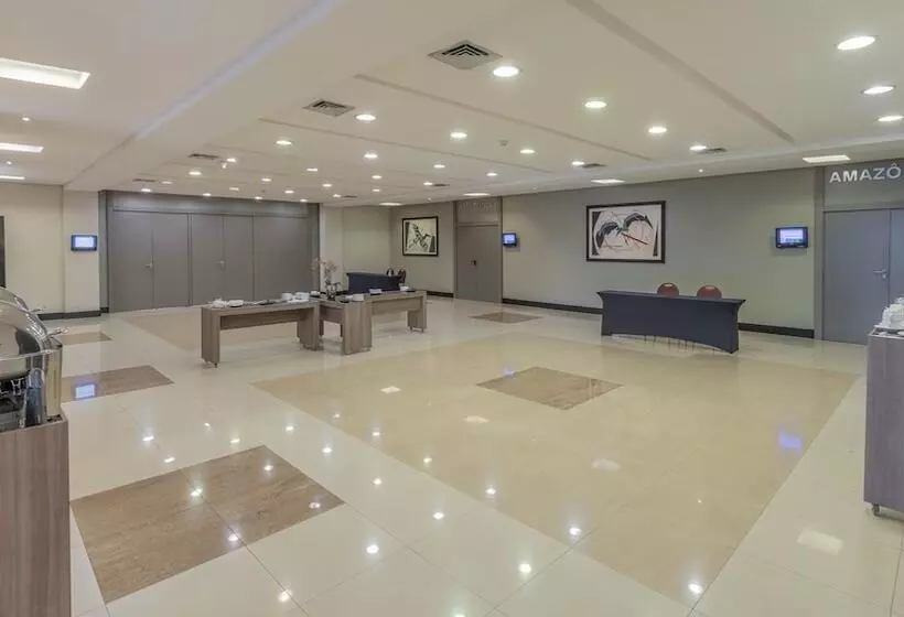 هتل Deville Prime Cuiaba