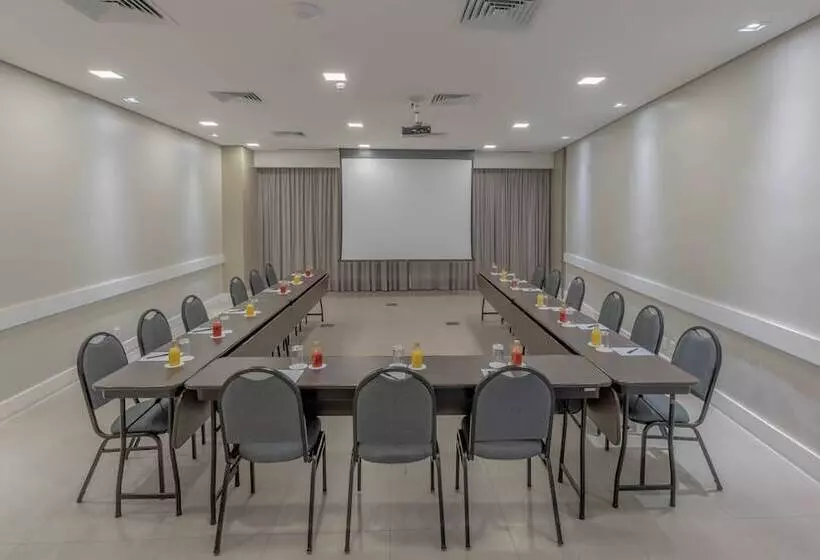 هتل Deville Prime Cuiaba