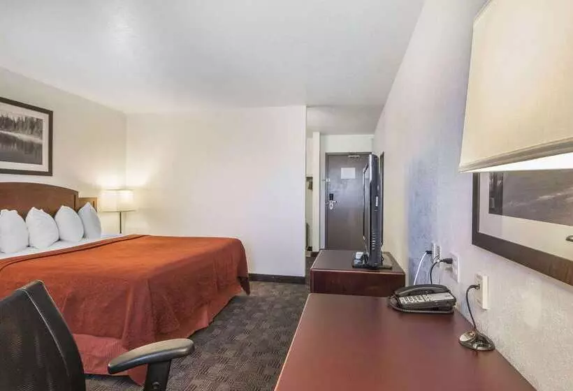 Quality Hotel & Conference Centre