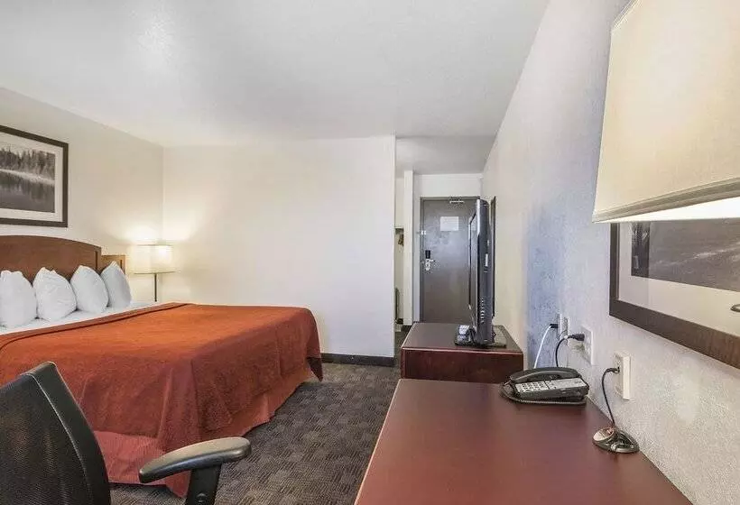 Quality Hotel & Conference Centre