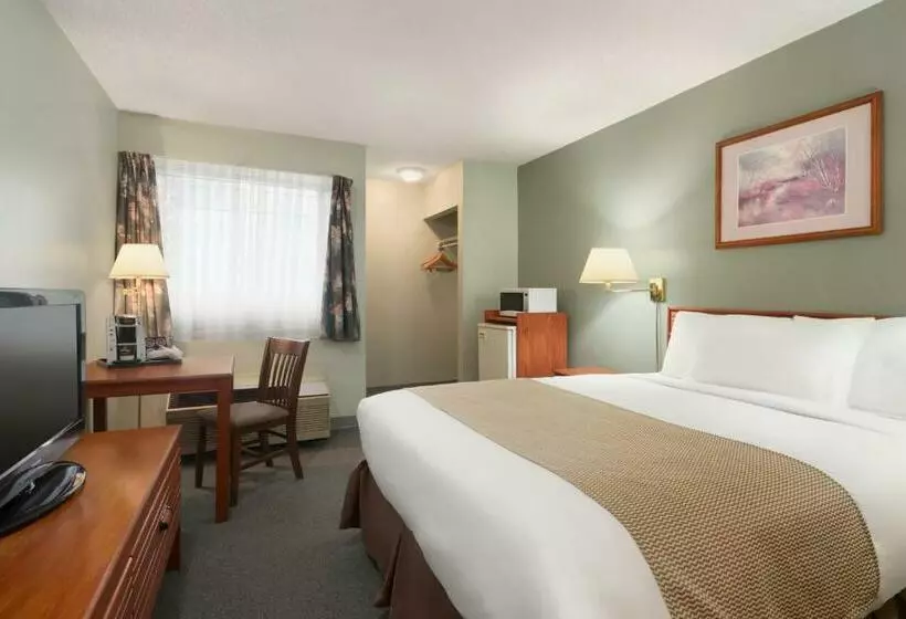 فندق Travelodge By Wyndham Cranbrook