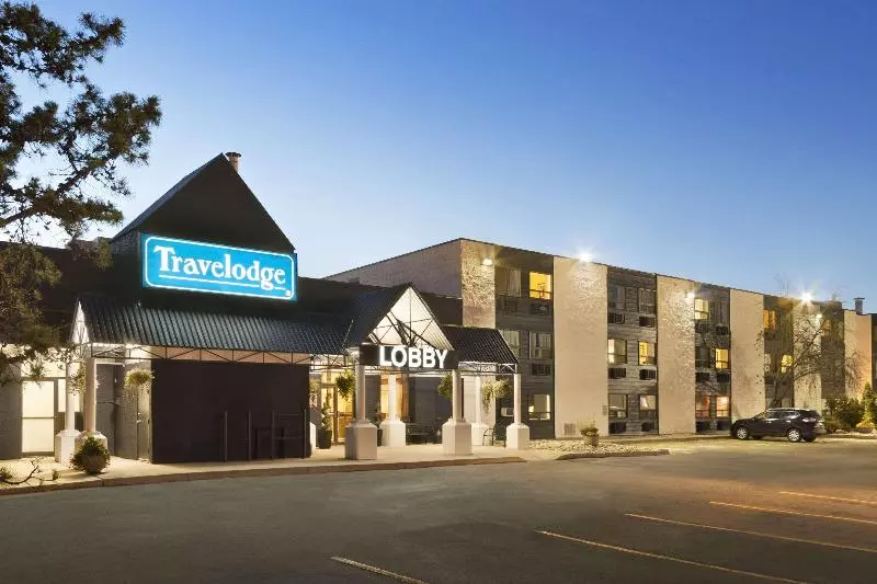 酒店 Travelodge By Wyndham Edmonton South