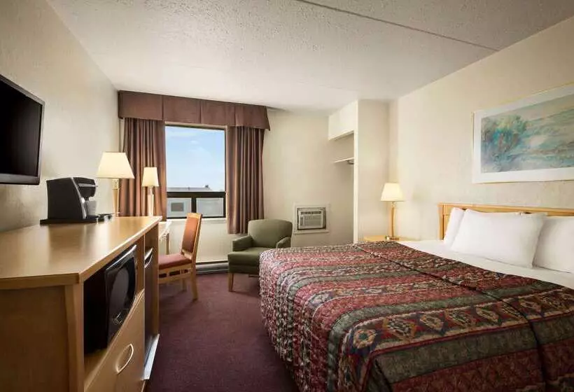 酒店 Travelodge By Wyndham Edmonton West