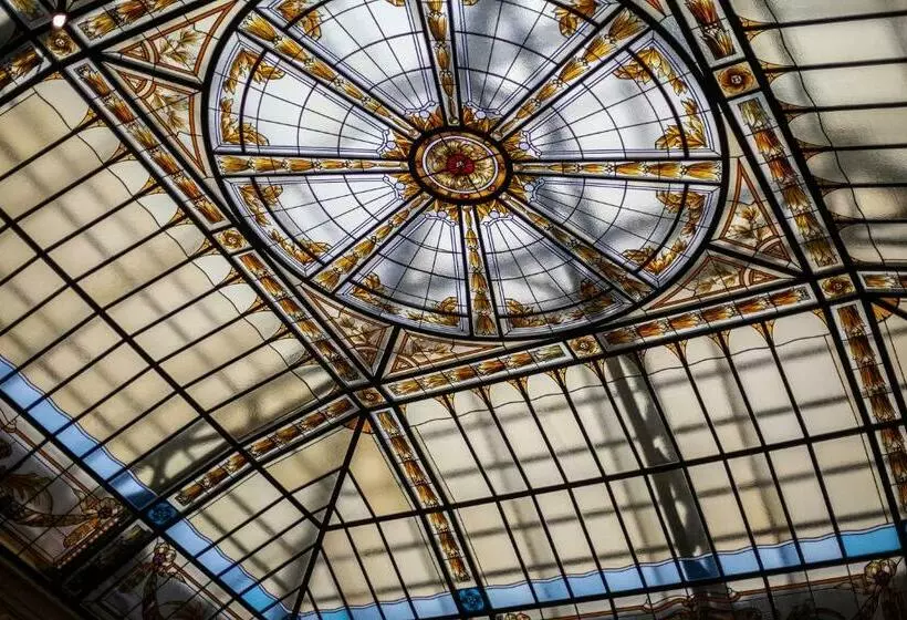 ホテル Bellevue Palace Bern