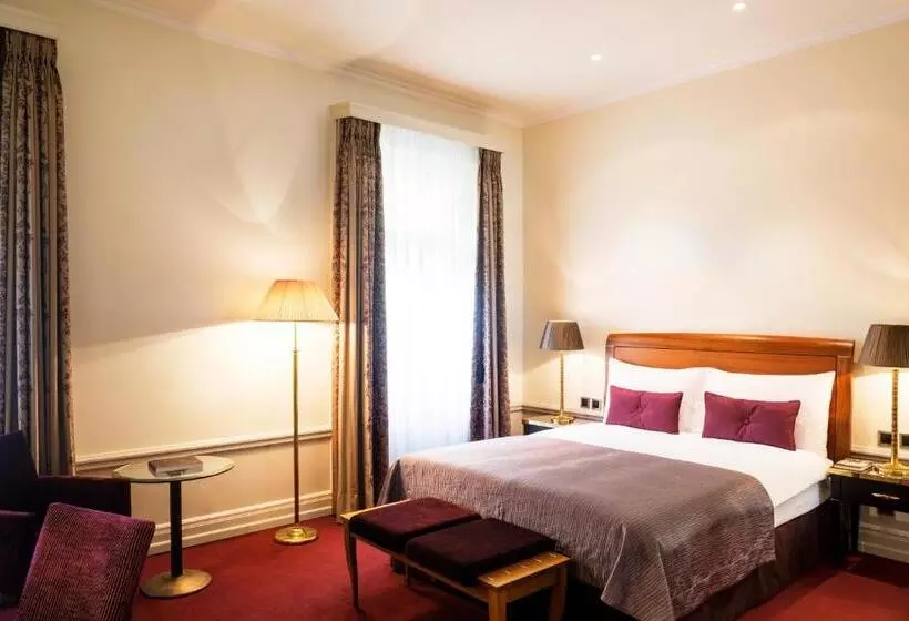 ホテル Bellevue Palace Bern