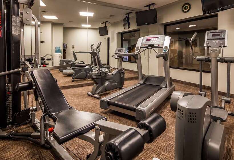 فندق Best Western Plus Guildwood Inn