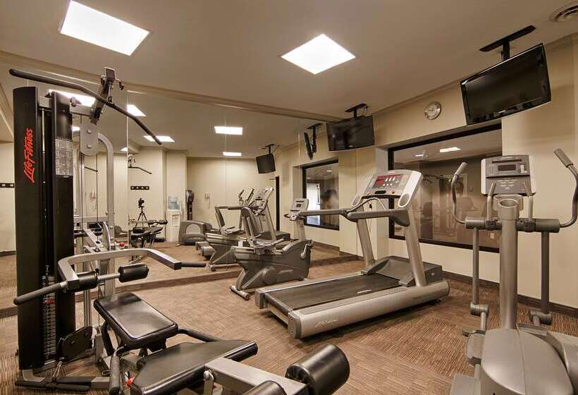 فندق Best Western Plus Guildwood Inn