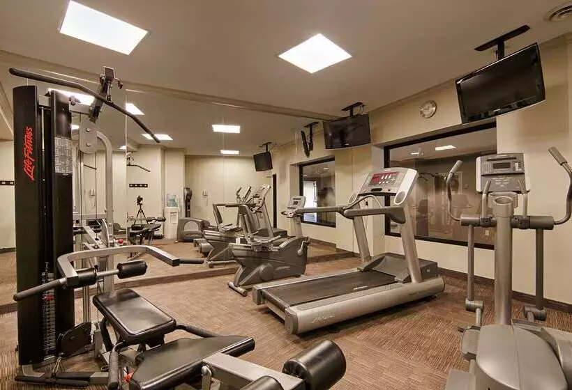 호텔 Best Western Plus Guildwood Inn