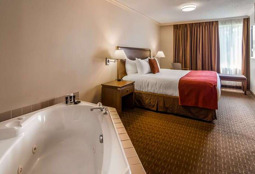 فندق Best Western Plus Guildwood Inn