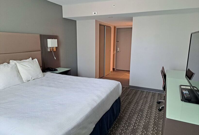 هتل Best Western Plus Vancouver Airport