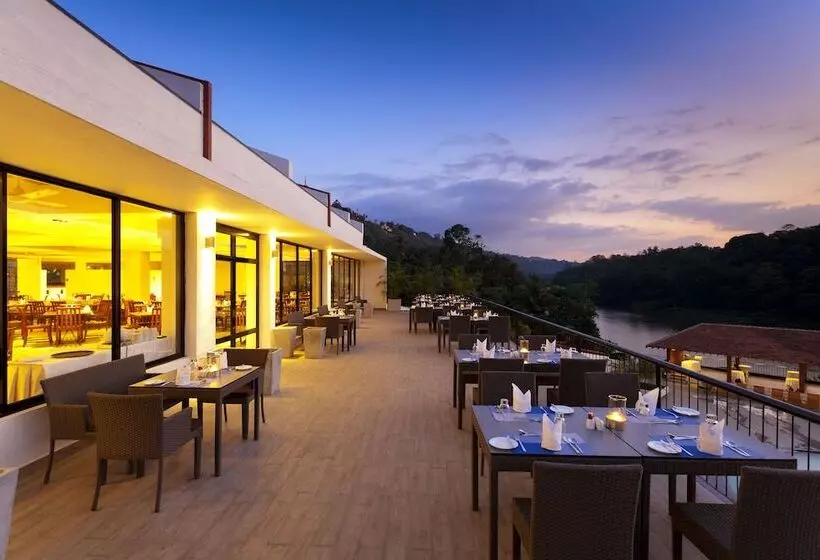 Hotel Cinnamon Citadel Kandy