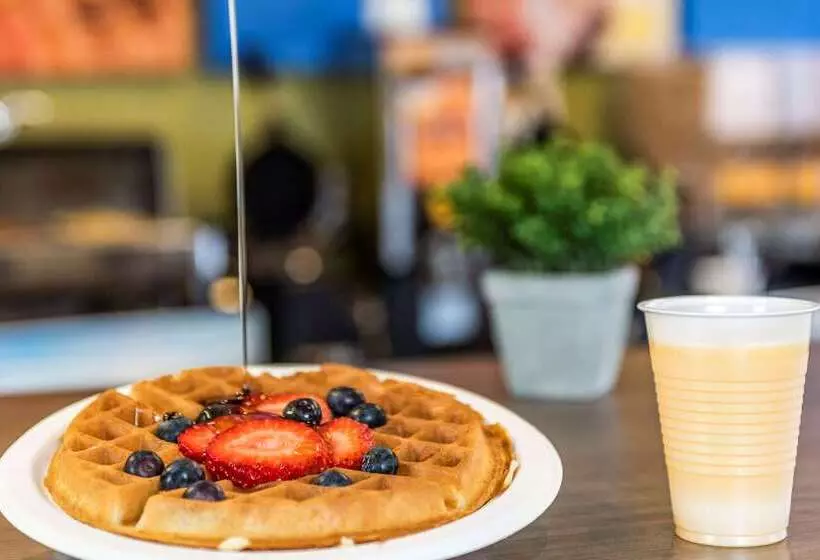 ホテル Comfort Inn South