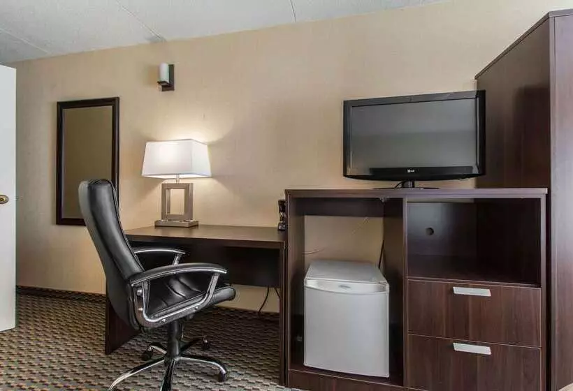 בית מלון כפרי Comfort Inn