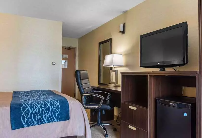 בית מלון כפרי Comfort Inn