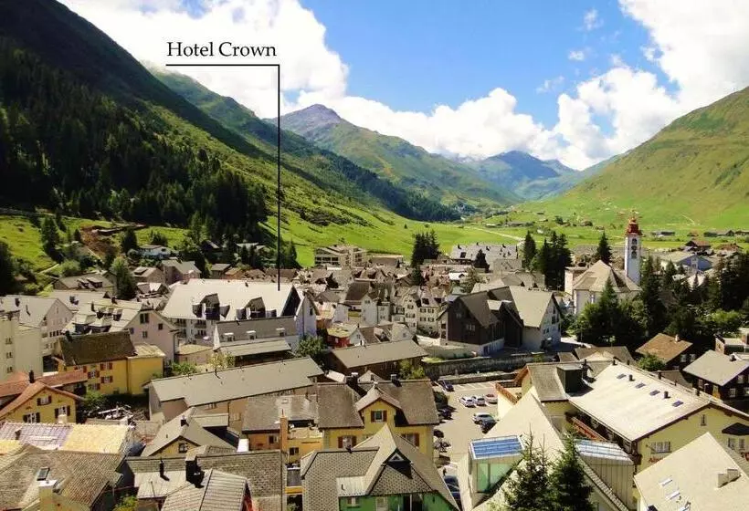 Hotel Crown