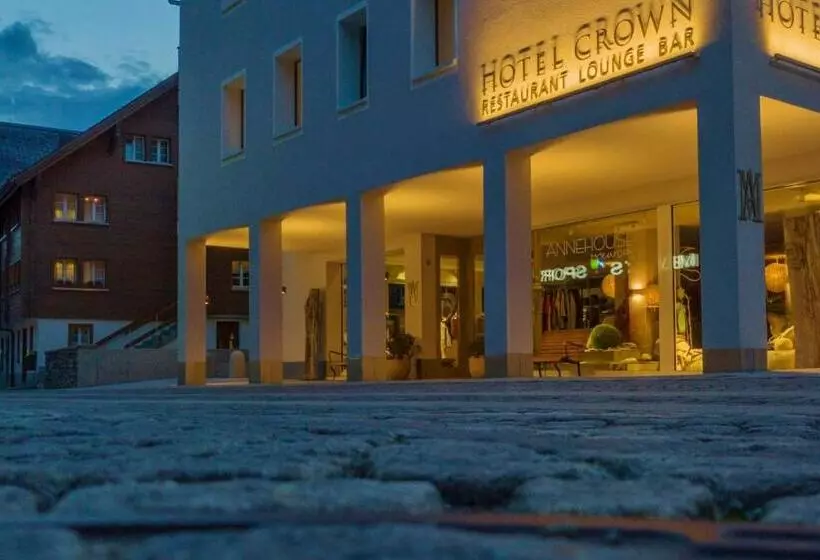 Hotelli Crown