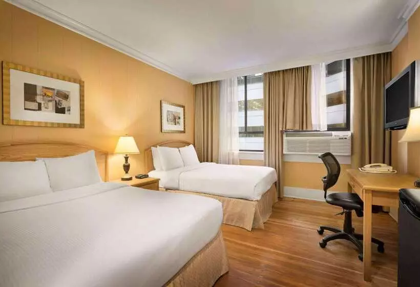 Hotel Days Inn By Wyndham Vancouver Downtown