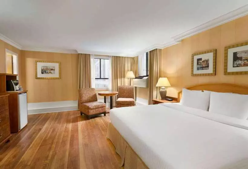 Hotel Days Inn By Wyndham Vancouver Downtown