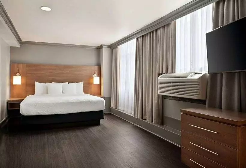 Hotel Days Inn By Wyndham Vancouver Downtown