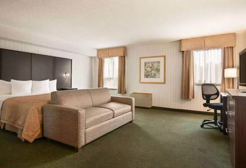 Szálloda Days Inn By Wyndham Renfrew Conference Centre