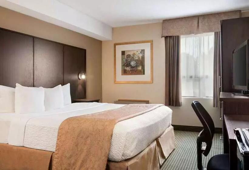 Szálloda Days Inn By Wyndham Renfrew Conference Centre