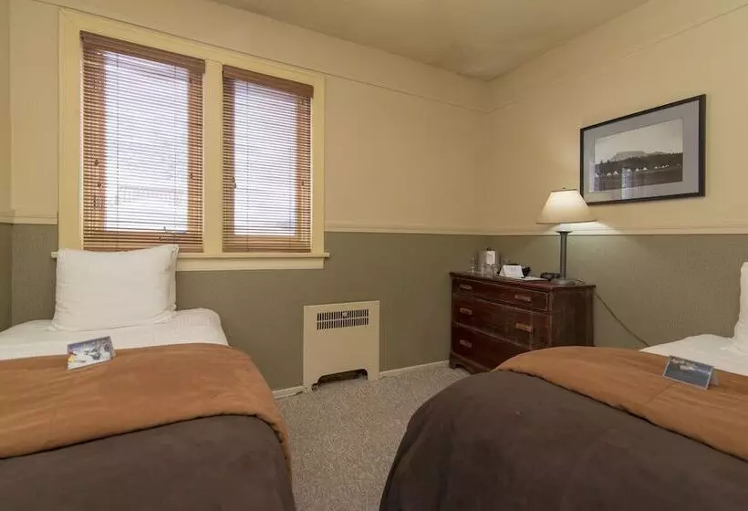 ホテル Deer Lodge