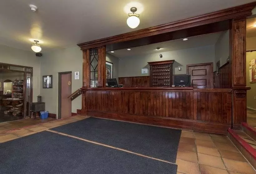 ホテル Deer Lodge