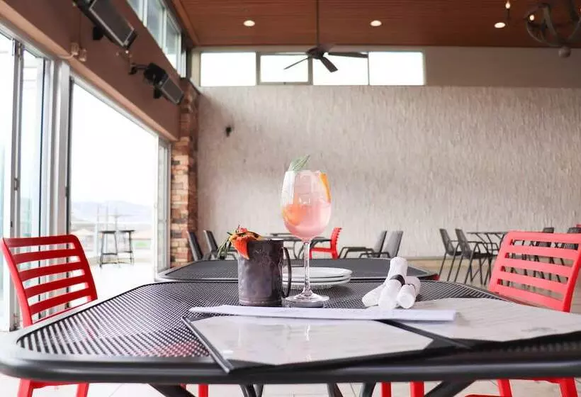 Delta Hotels By Marriott Kamloops