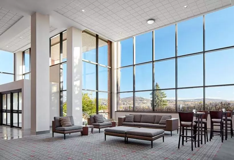 Delta Hotels By Marriott Sherbrooke Conference Centre
