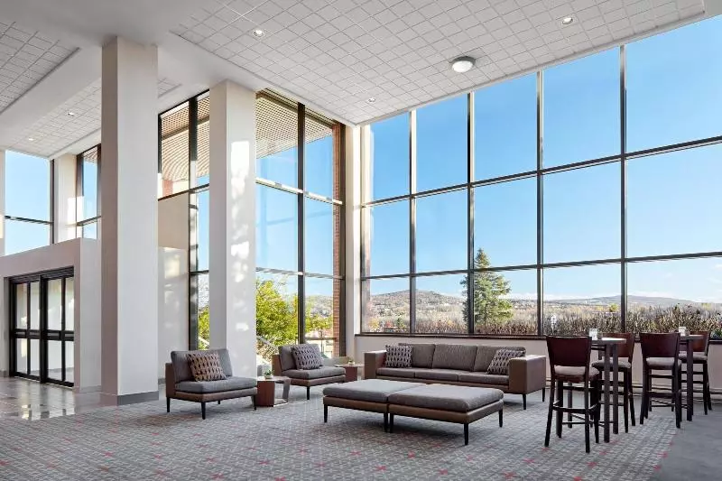 Delta Hotels By Marriott Sherbrooke Conference Centre