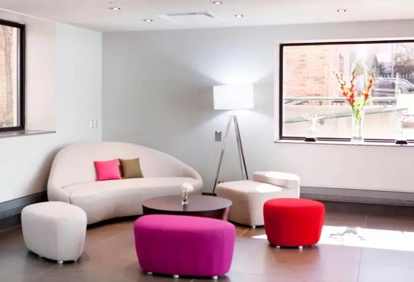 Hotel Doubletree By Hilton Ottawa Downtown