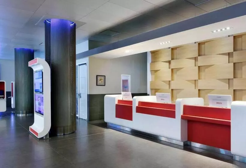 Hotel Doubletree By Hilton Ottawa Downtown