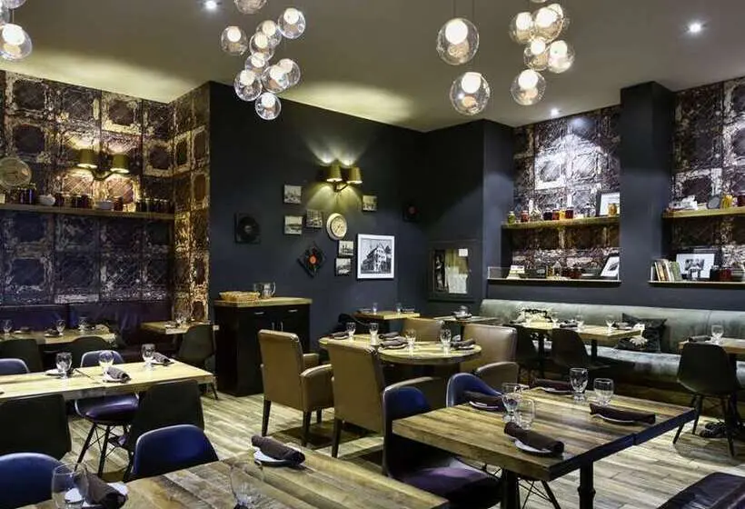 ホテル Doubletree By Hilton Ottawa Downtown