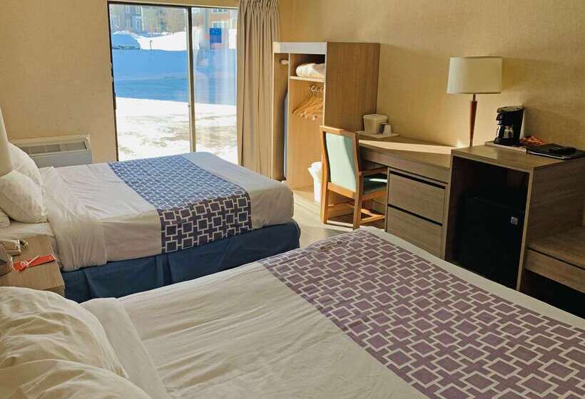 هتل Econo Lodge Airport Quebec