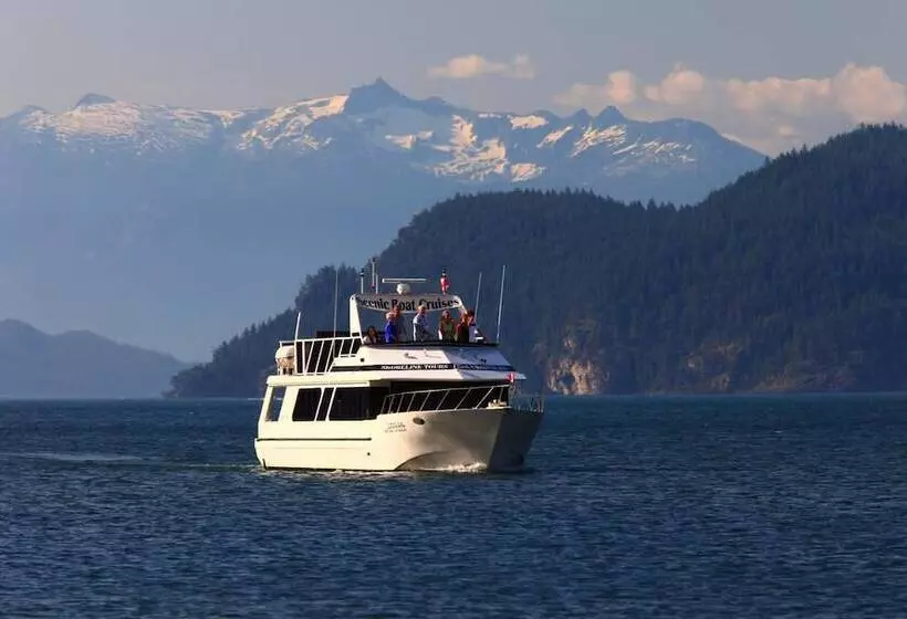 酒店 Harrison Hot Springs Resort & Spa